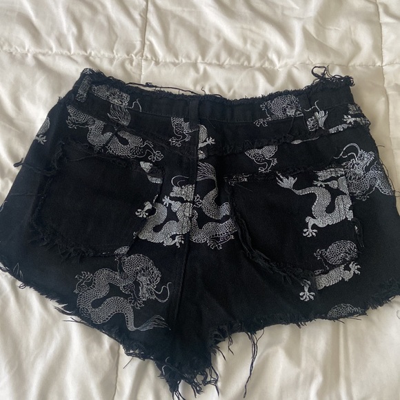 Black large size shorts with dragons on them. - Picture 2 of 5